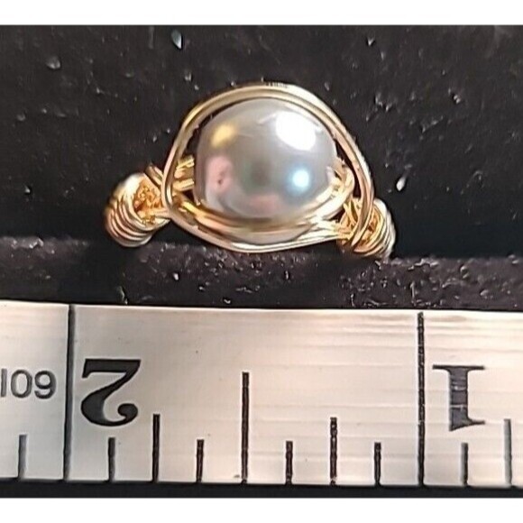 NEW Handmade Wire Wrapped Ring Goldtone Baby Blue  Beaded  Size 5 - Picture 4 of 6